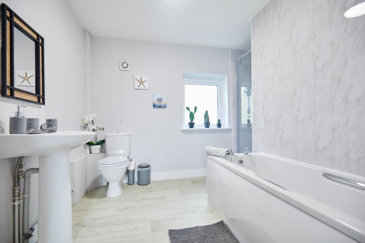 Homely - Great Yarmouth Beach Apartments ภายนอก รูปภาพ