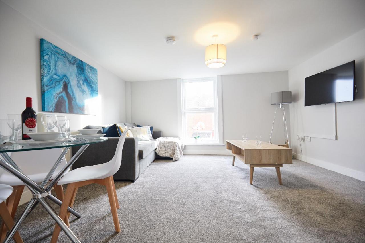 Homely - Great Yarmouth Beach Apartments ภายนอก รูปภาพ